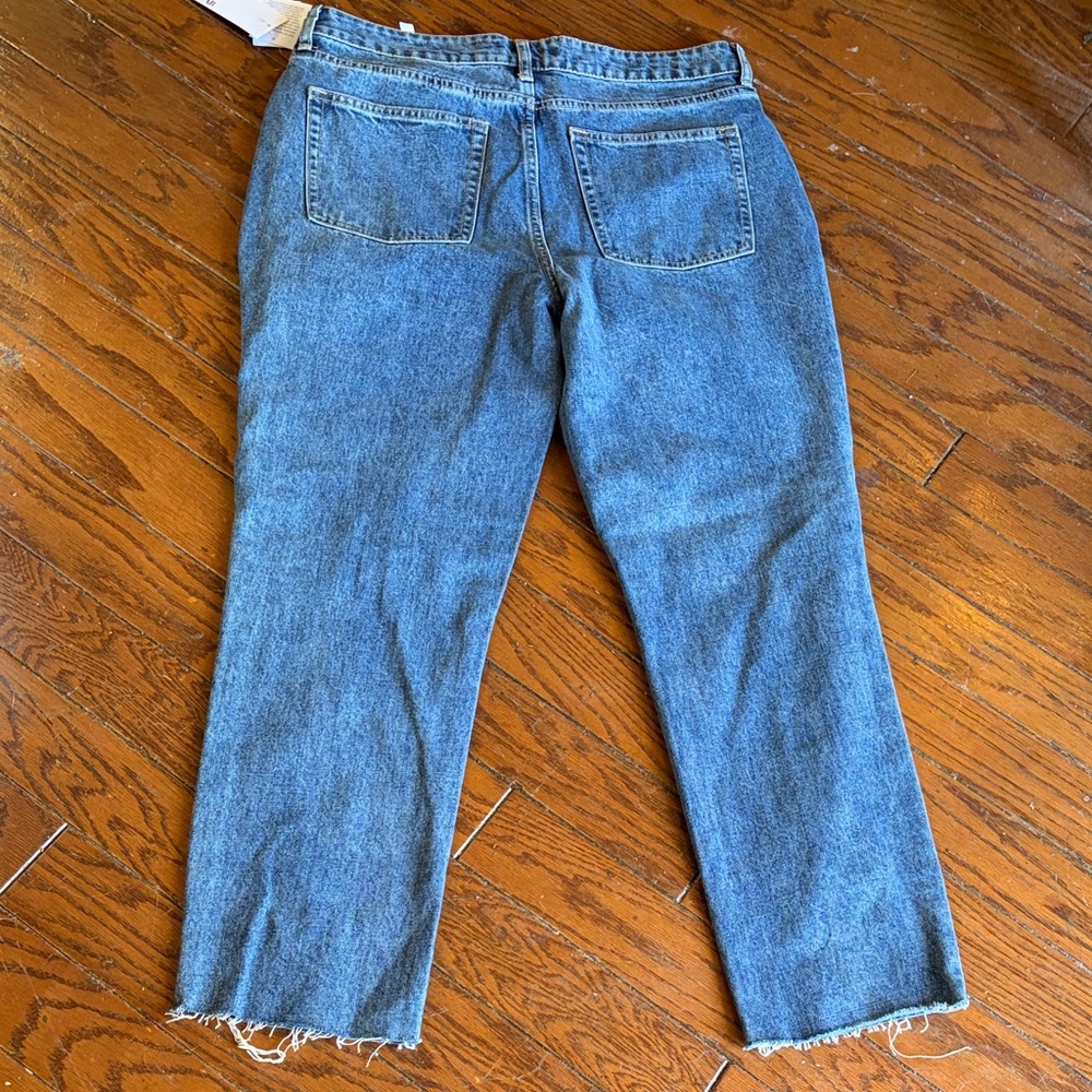 JustFab Women's Medium Blue Straight-Leg Jeans